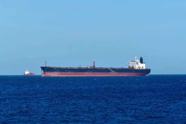 barco petroletro